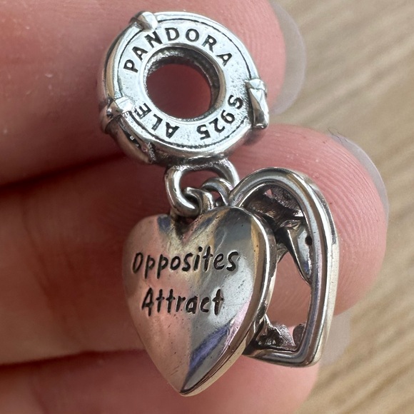 NWOT Pandora x Disney Lady & the Tramp Heart Dangle Charm #798634C01 - Picture 10 of 11